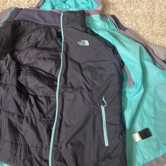 COPY - Women’s North Face 2-in-1 Soft Shell Jacket Sz M - Picture 5 of 5